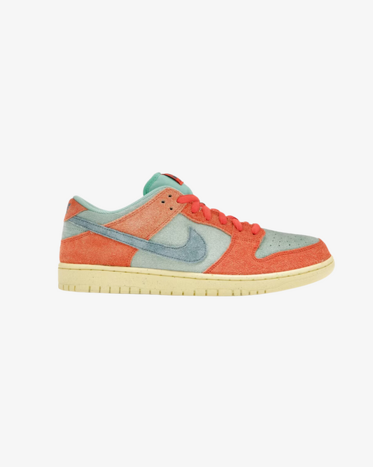 Nike SB Dunk Low Orange Emerald Rise