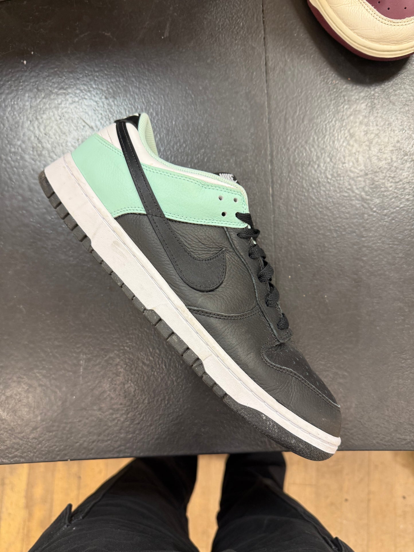 Pre owned nike id dunk