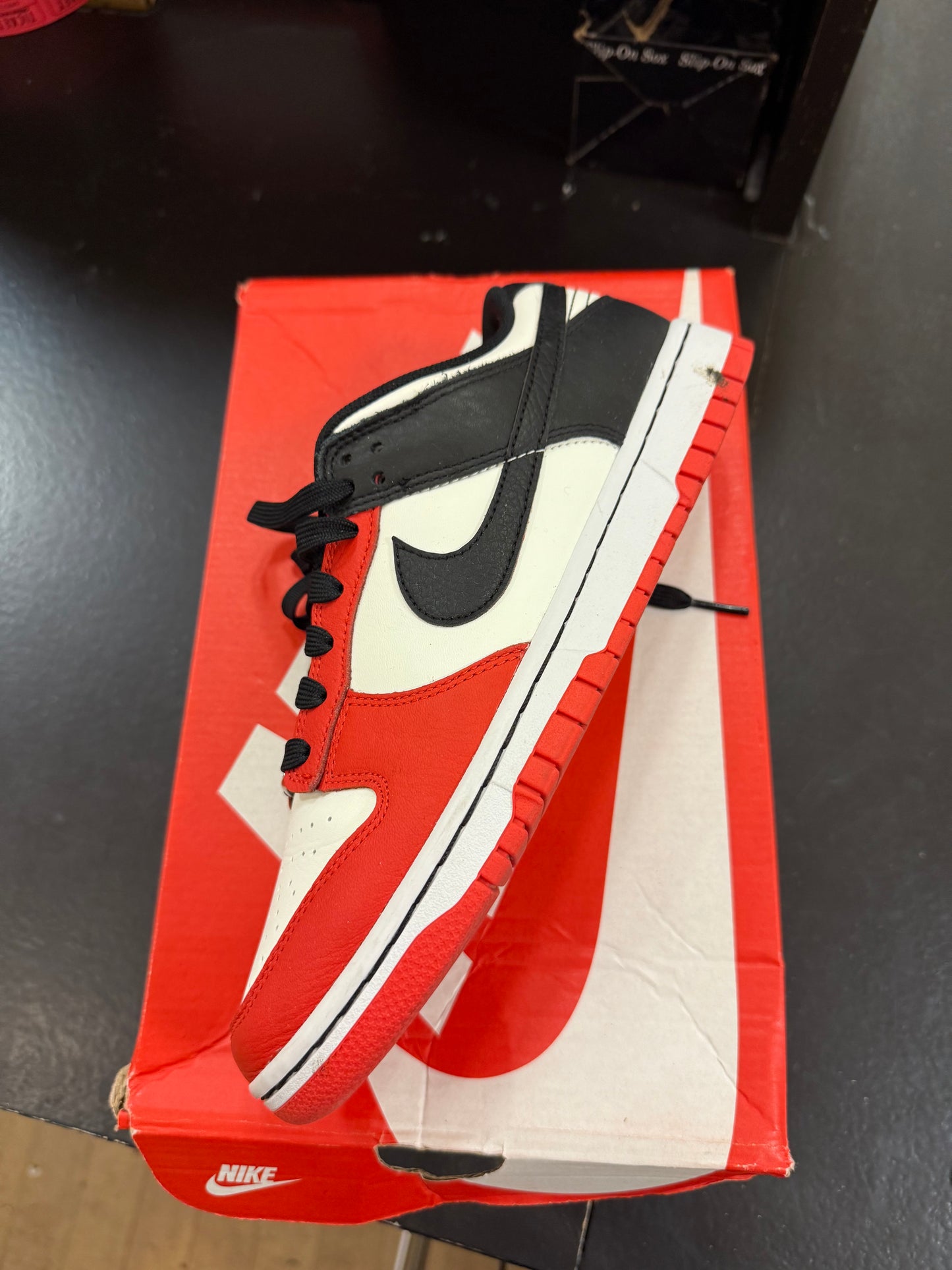 Pre owned dunk low emb